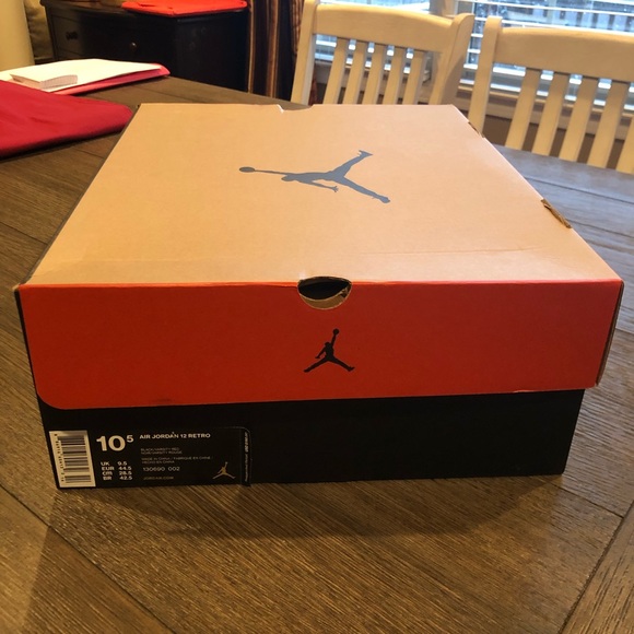 AIR JORDAN 12 RETRO "FLU GAME 2016 RELEASE" - Picture 2 of 6